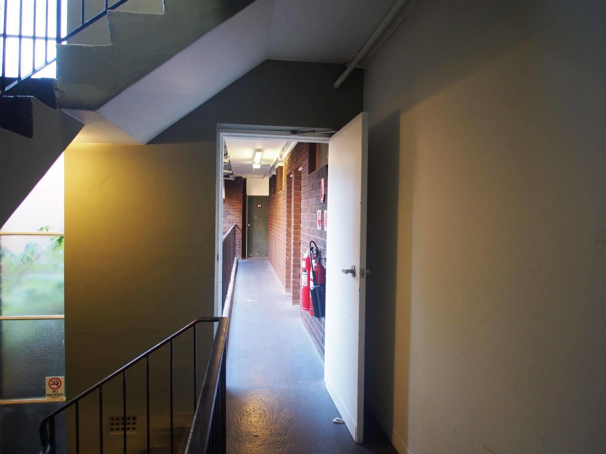 City Crown Motel ซิดนีย์ ภายนอก รูปภาพ
